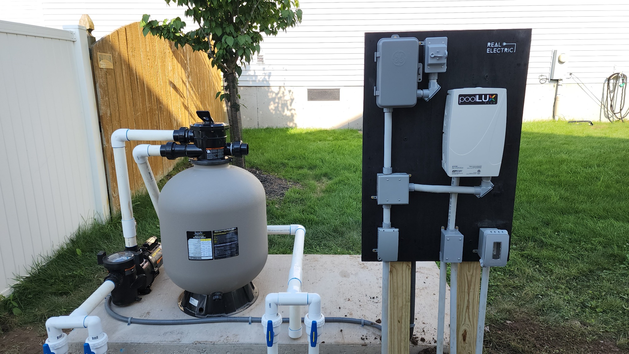 Pool equipment, electrical disconnect and controls installed by Real Electric